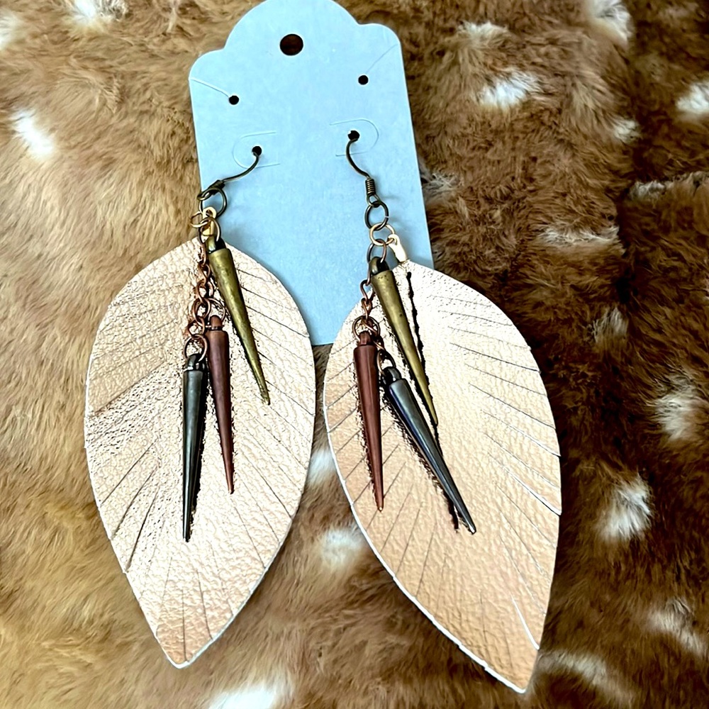 Earings